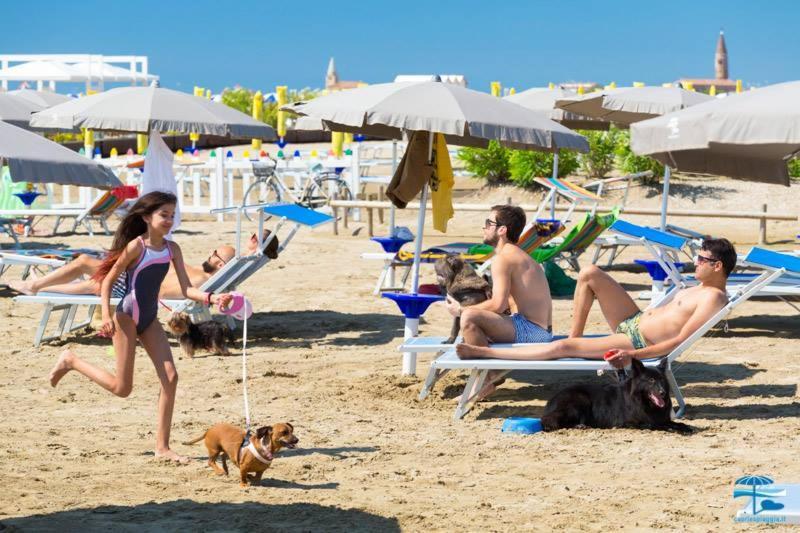 Ampio Bilocale Caorle Lungomare Levante Ngoại thất bức ảnh